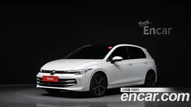 Volkswagen Golf, 2025 — внешний вид автомобиля