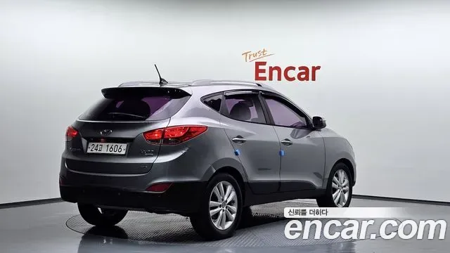 Hyundai Tucson ix, 2011 — фото 2