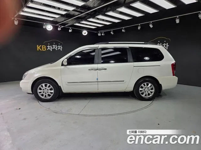 Kia Canival Carnival R, 2010 — фото 3