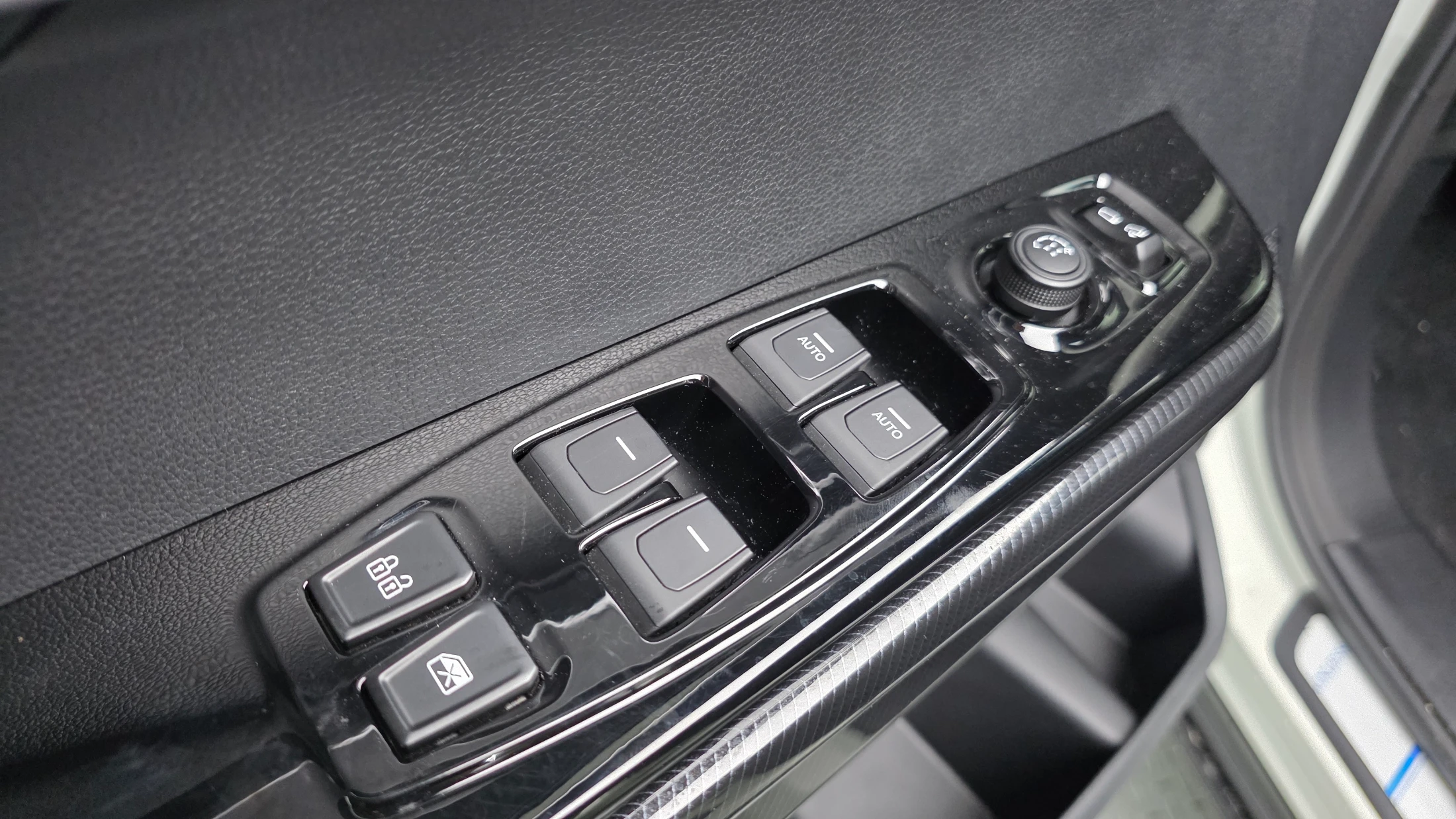 KG_Mobility_Ssangyong Actyon Activian, 2025 — фото 12