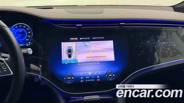 Mercedes-Benz Eqs SUV X296, 2025 — фото 16