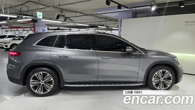 Mercedes-Benz Eqs SUV X296, 2025 — фото 9