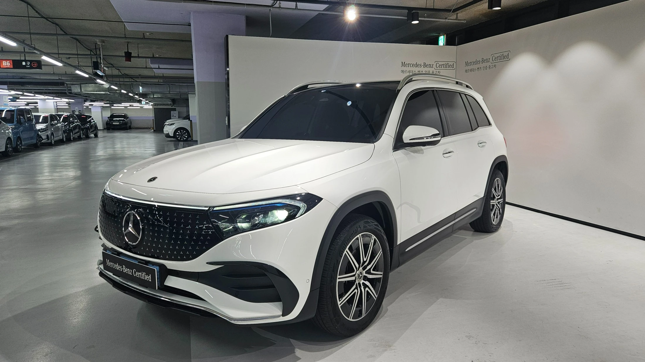 Mercedes-Benz Eqb X243