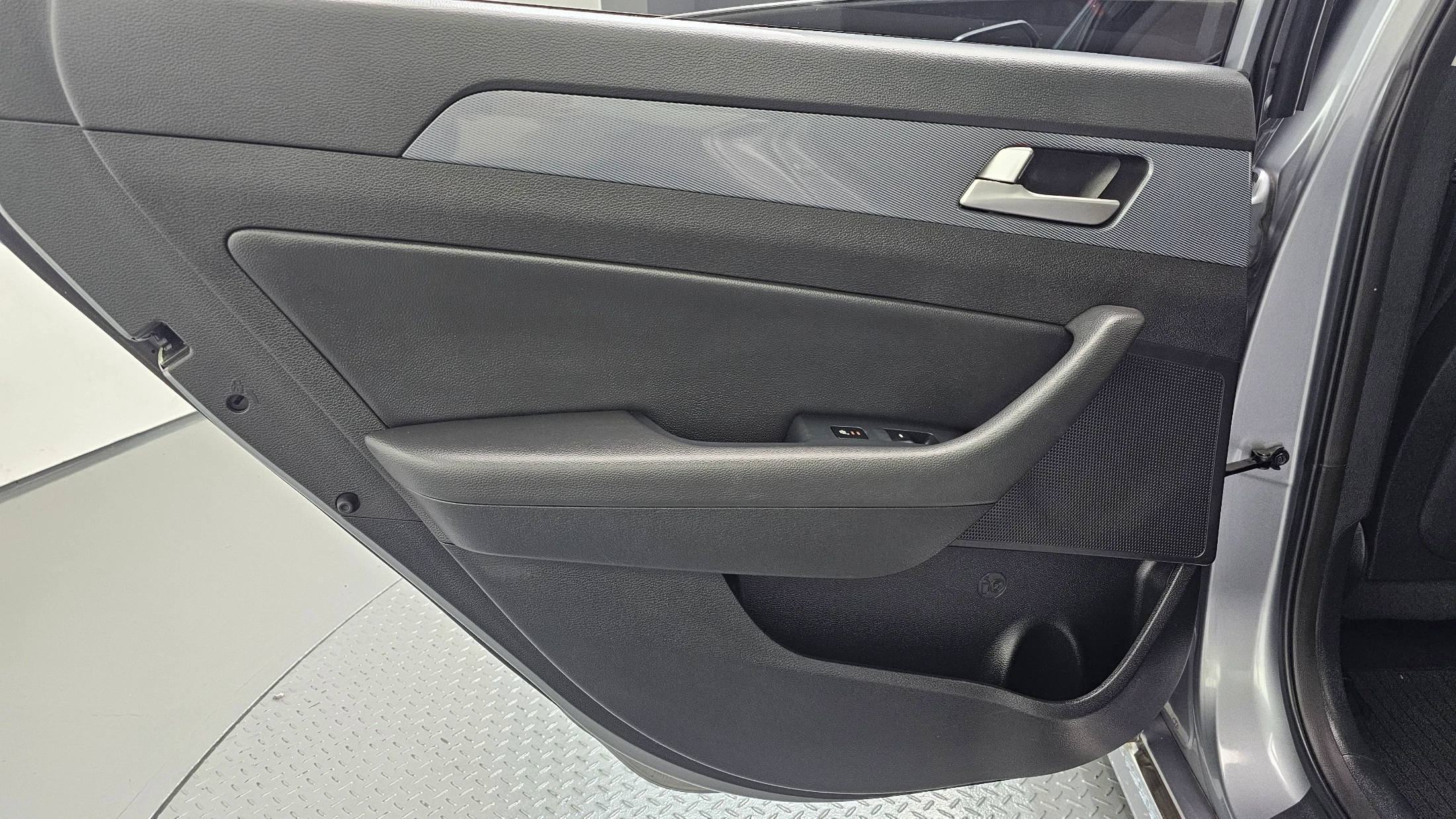 Hyundai Sonata LF Sonata Hybrid, 2016 — фото 25