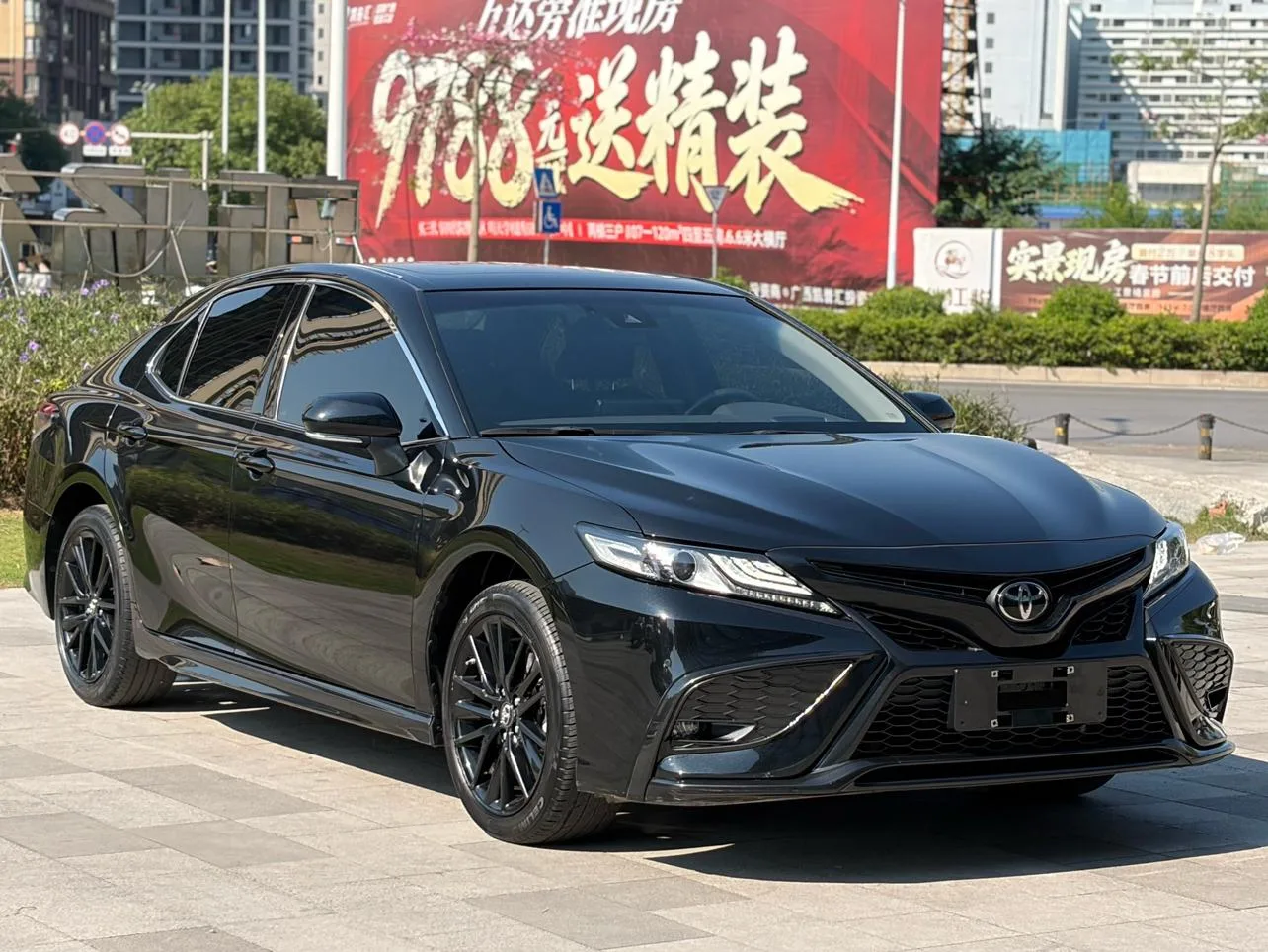 Toyota Camry, 2023 — фото 3