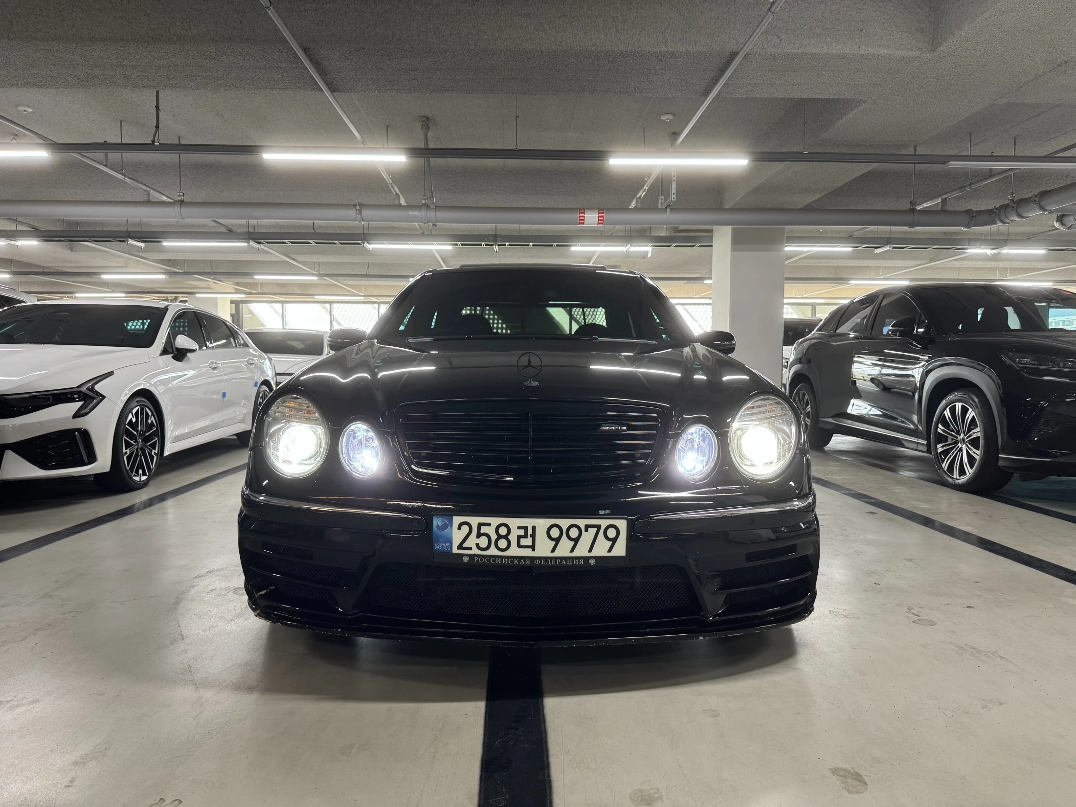 Mercedes-Benz E-Class W211