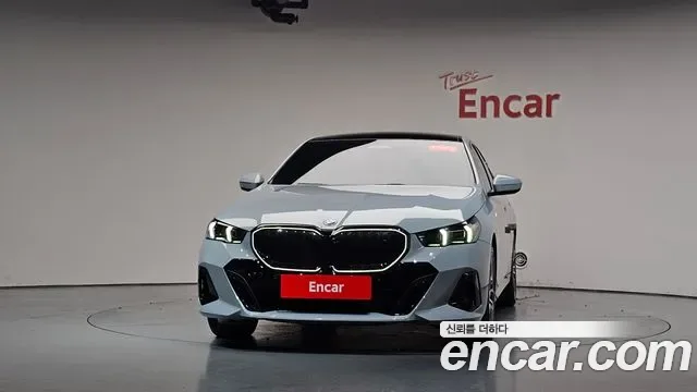 BMW I5 G60, 2025 — фото 3