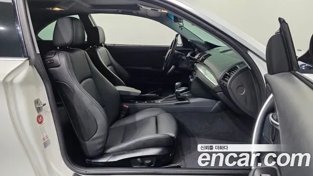 BMW 1-Series E82, 2010 — фото 11