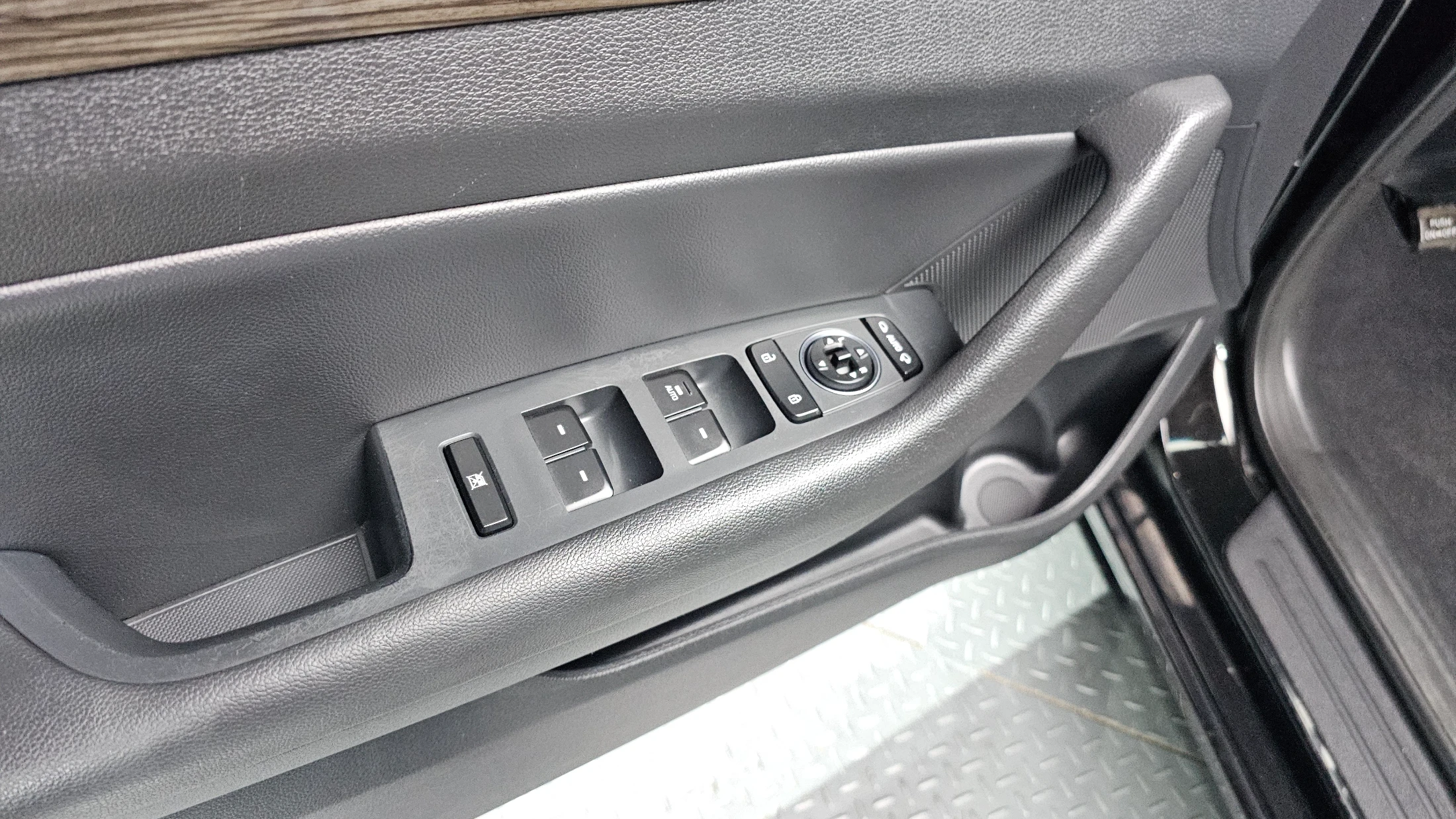 Hyundai Sonata LF Sonata, 2014 — фото 28