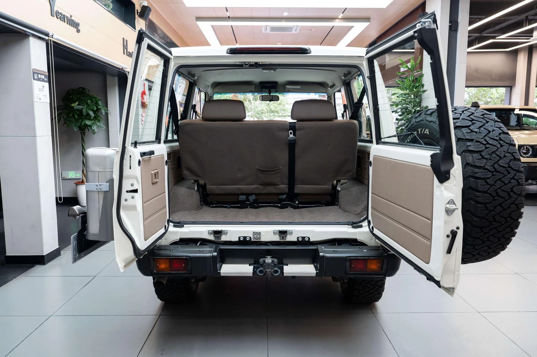Toyota Land Cruiser 70 Series, 2025 — фото 18