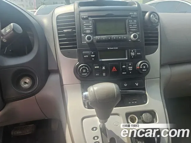 Kia Canival Carnival R, 2012 — фото 2