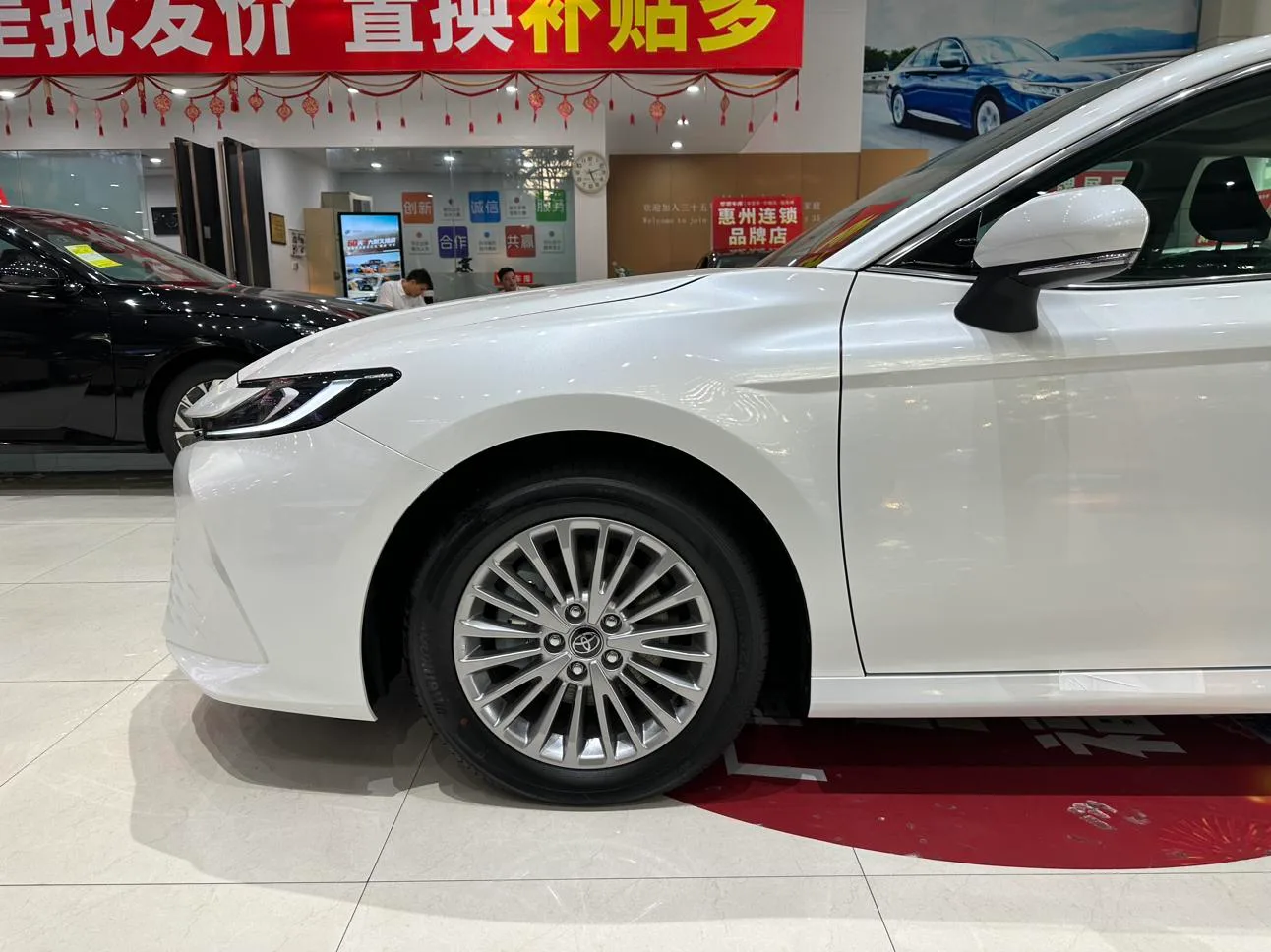 Toyota Camry, 2026 — фото 12