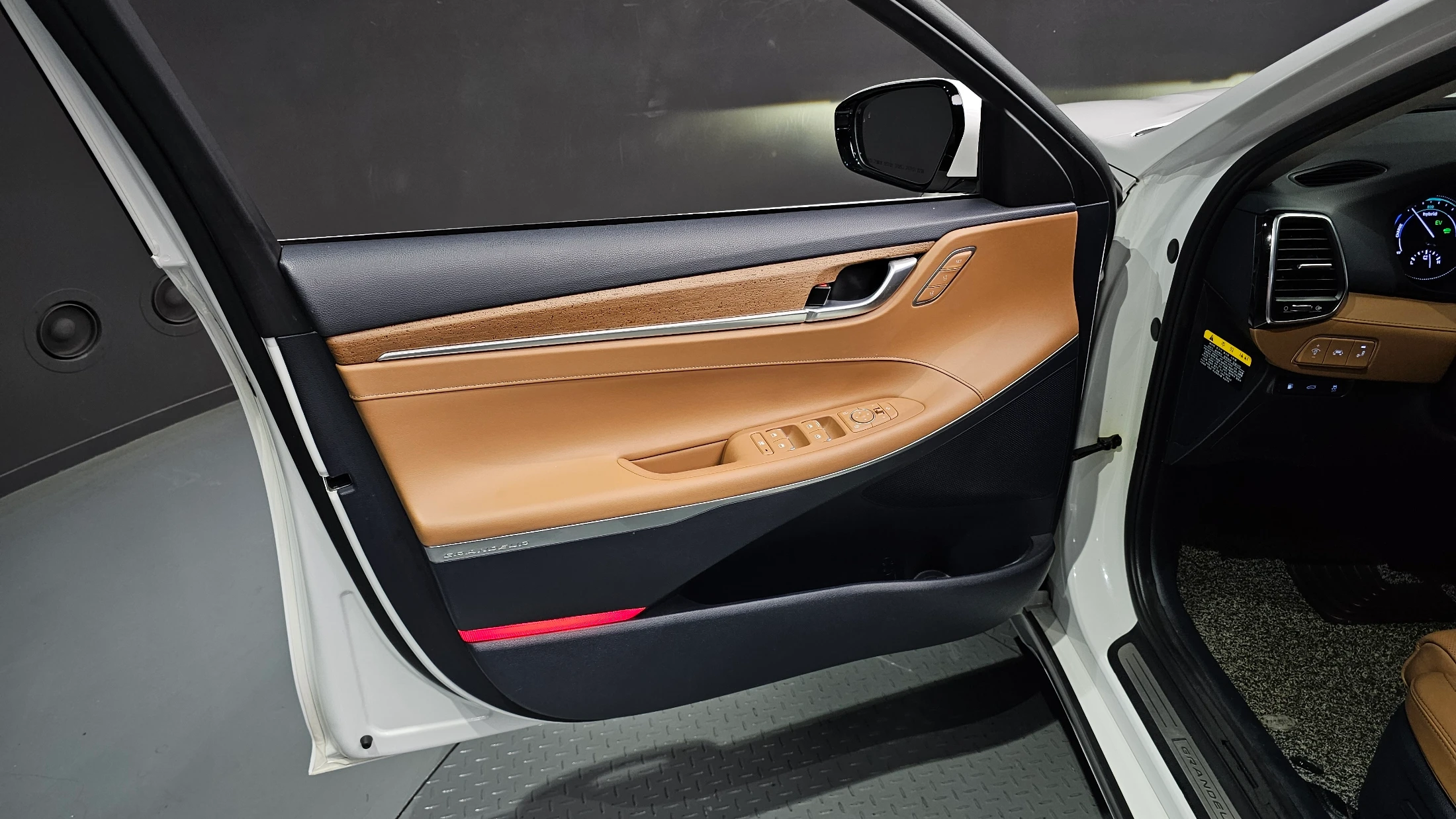 Hyundai Grandeur Ig Hybrid, 2017 — фото 24