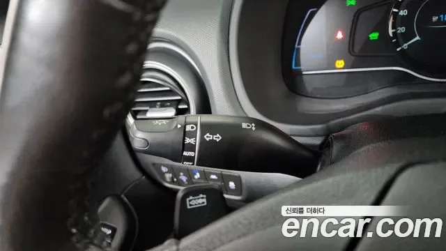 Hyundai Kona Electric, 2020 — фото 18
