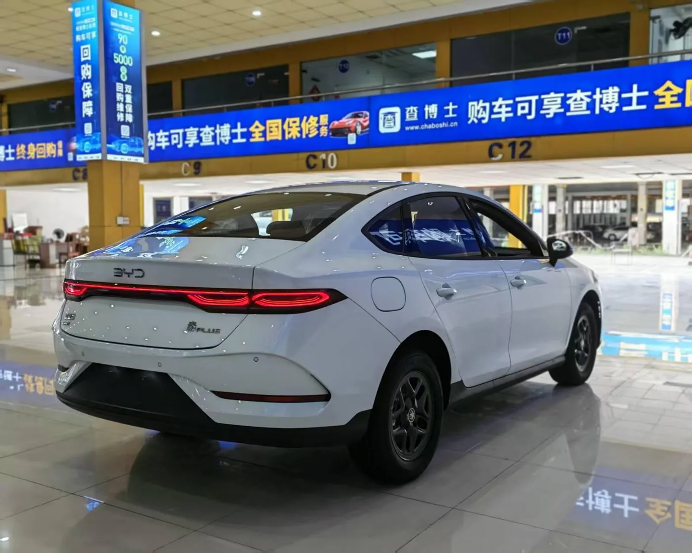 BYD Qin PLUS DM, 2026 — фото 4