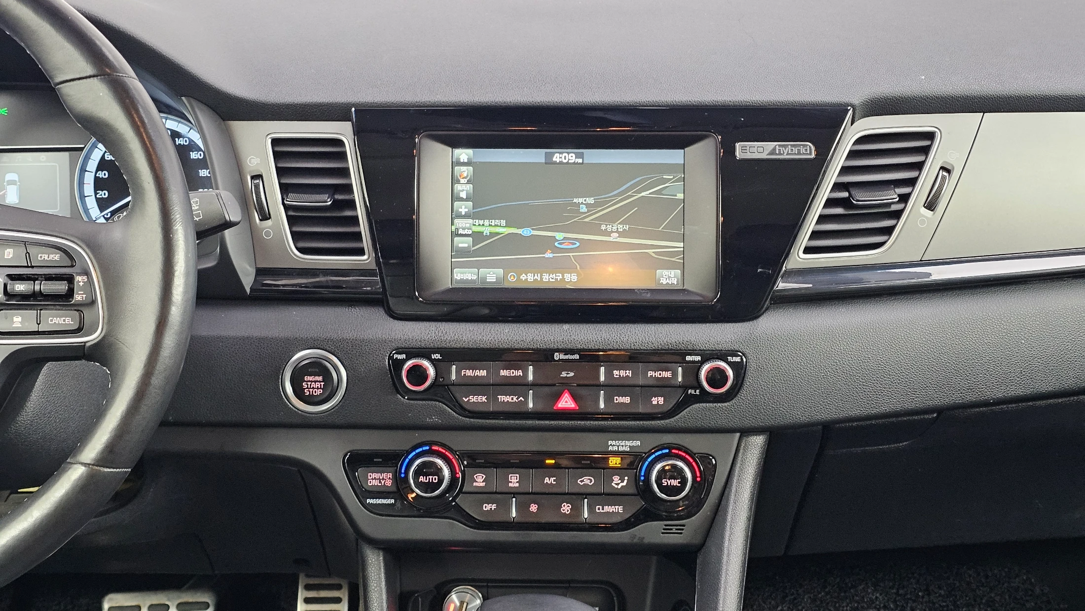 Kia Niro, 2017 — фото 14