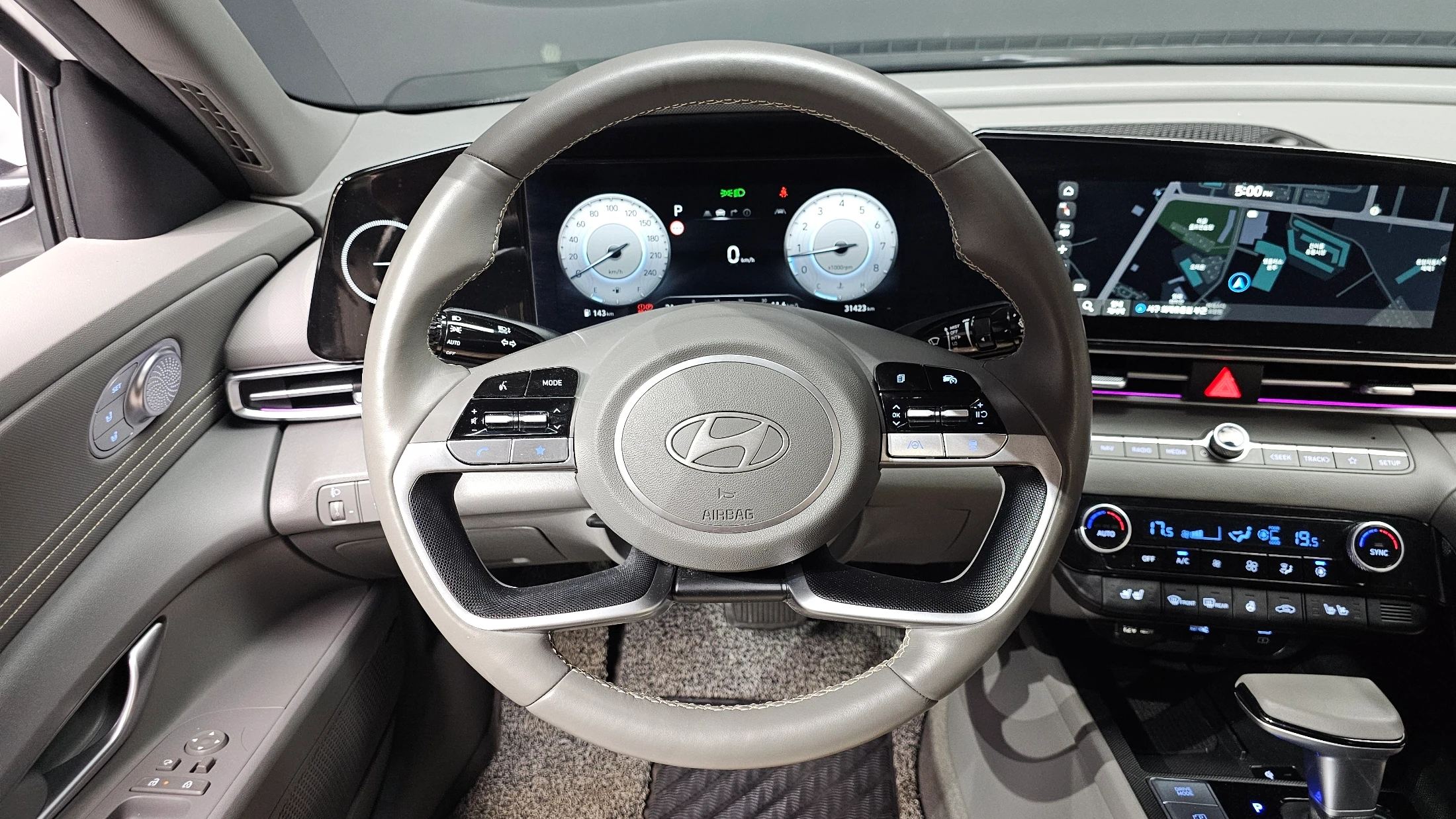 Hyundai Avante CN7, 2024 — фото 13