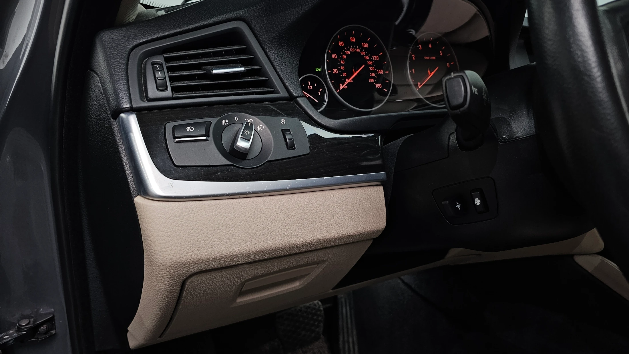 BMW 5-Series F10, 2012 — фото 20