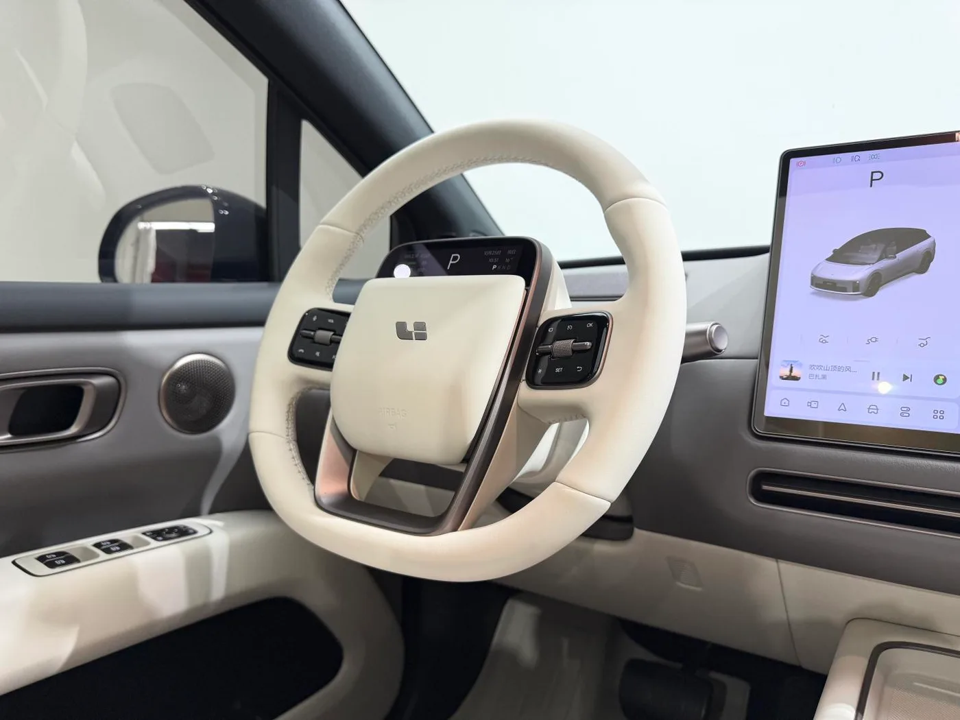 Li Auto ideal i6, 2025 — фото 12