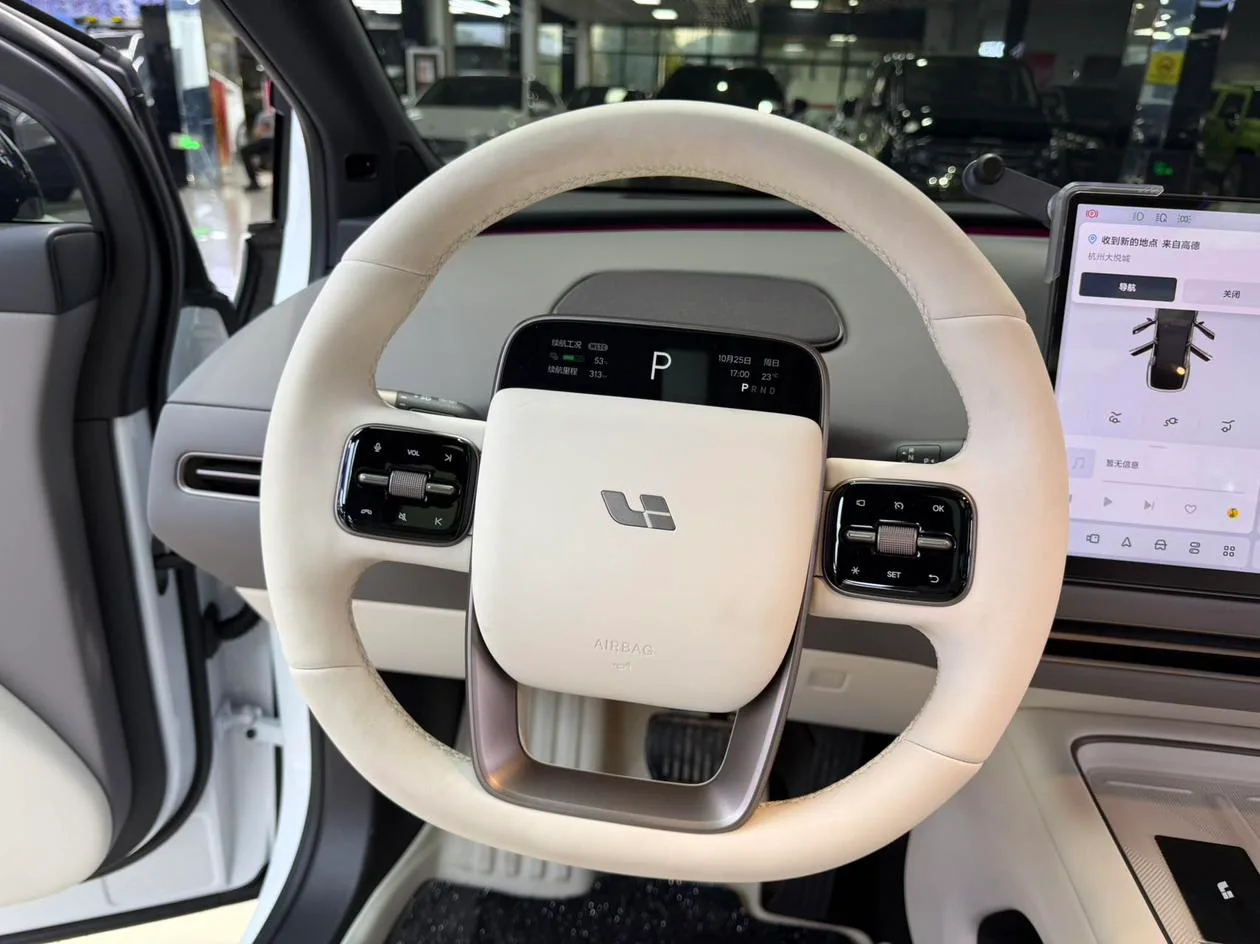 Li Auto ideal i6, 2025 — фото 8
