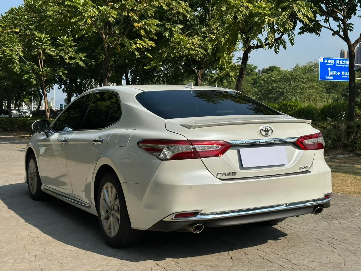 Toyota Camry, 2023 — фото 4