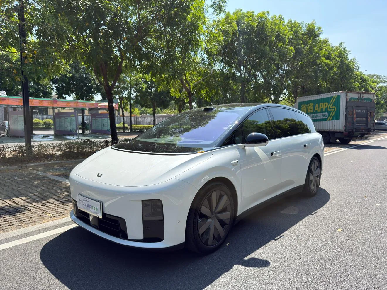 Li Auto ideal i8