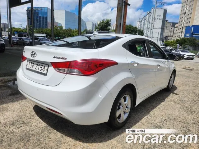 Hyundai Avante MD