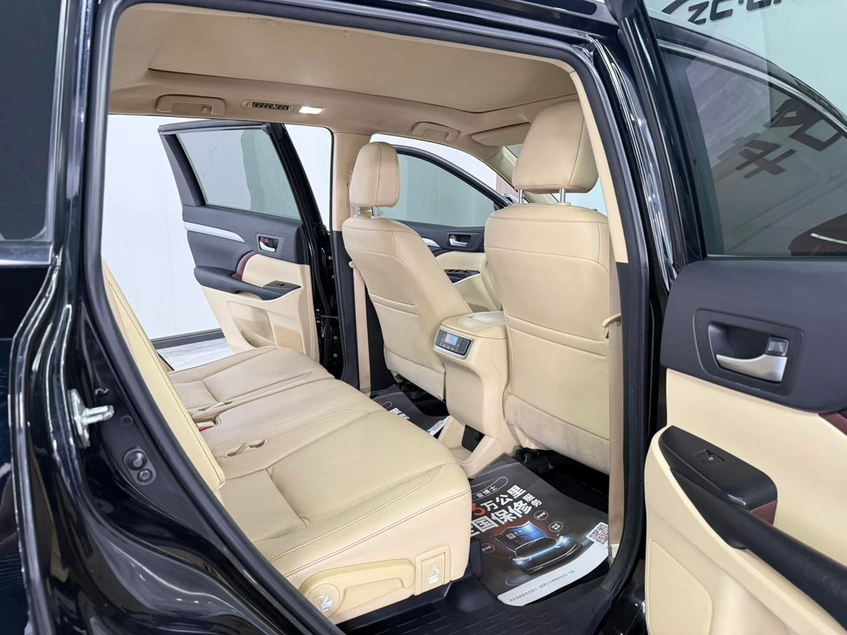 Toyota Highlander, 2015 — фото 15