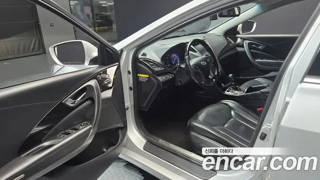 Hyundai Grandeur HG Hybrid, 2014 — фото 10