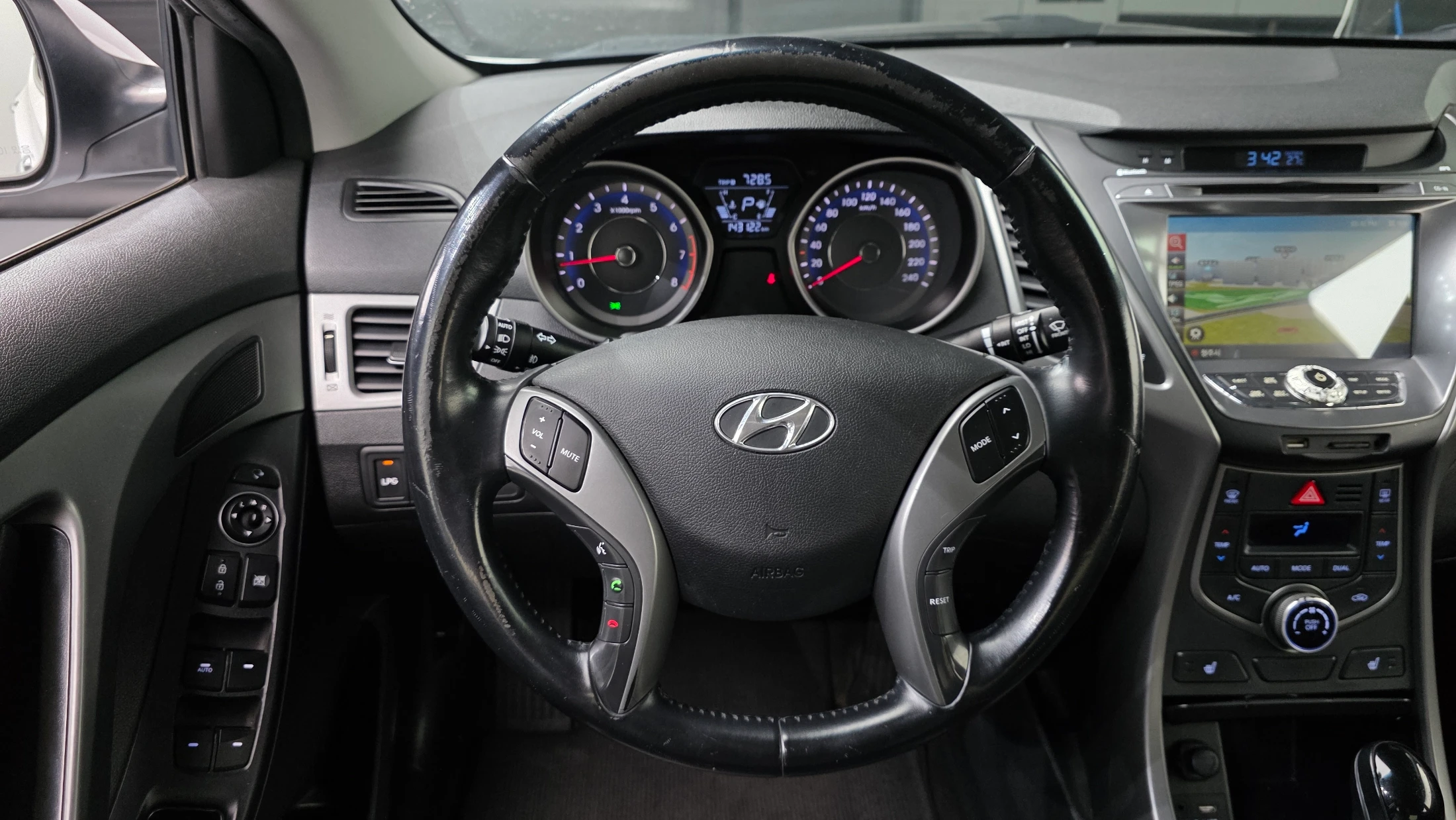 Hyundai Avante, 2013 — фото 14