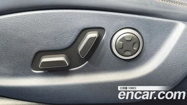 Genesis Gv70, 2025 — фото 32
