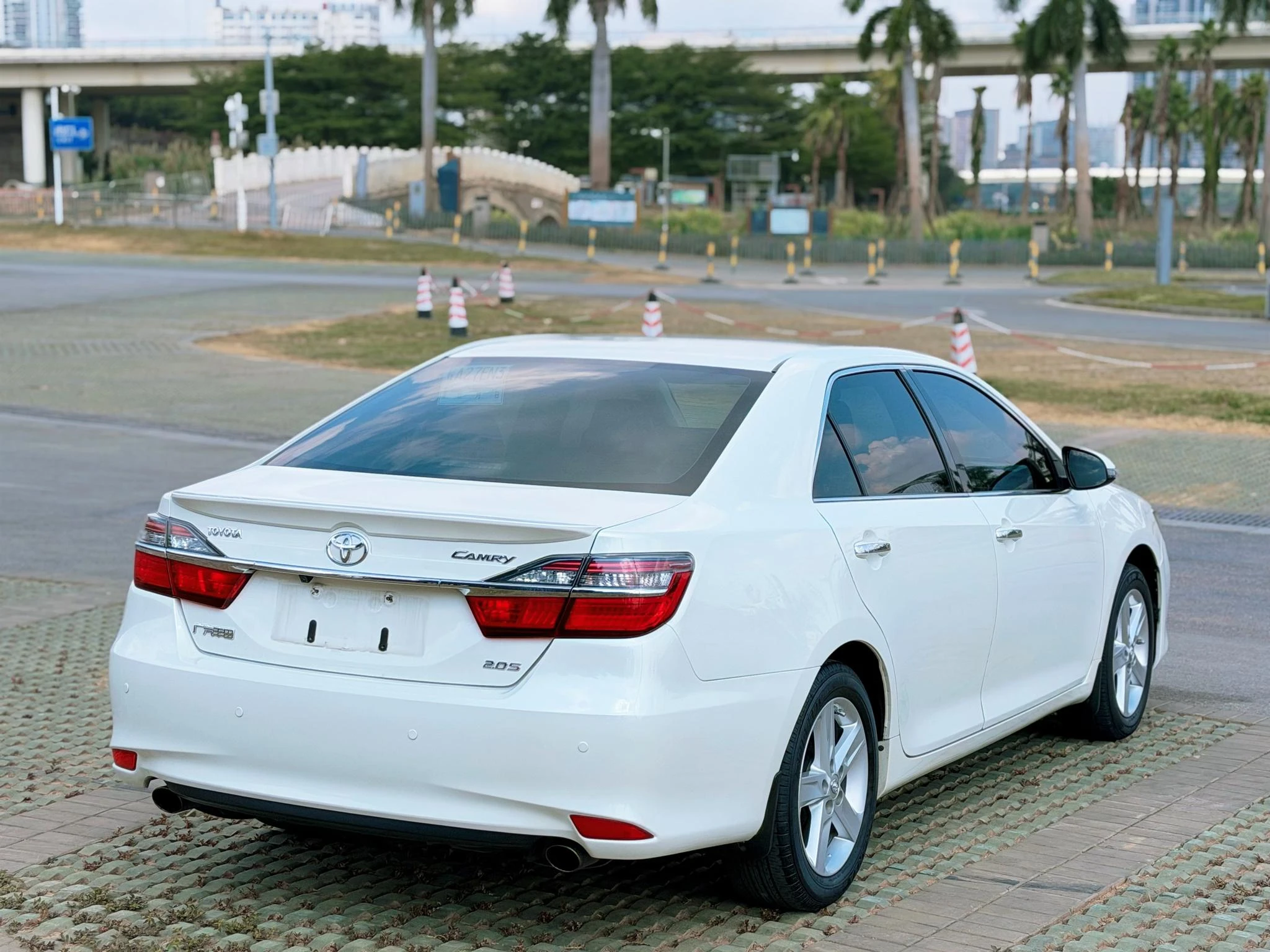 Toyota Camry, 2015 — фото 7