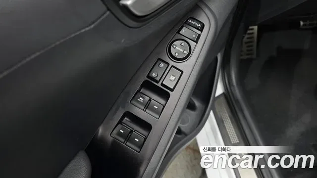 Hyundai Ioniq Ionic Electric, 2016 — фото 13