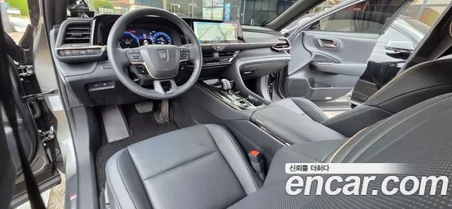 Toyota Crown Crossover, 2025 — фото 15