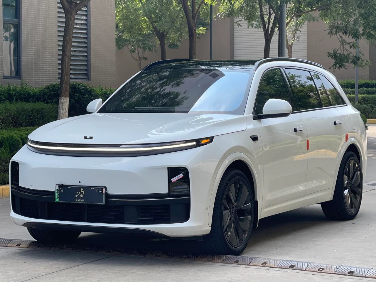 Li Auto Ideal L7