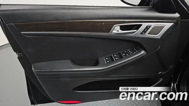 Genesis G80, 2016 — фото 24