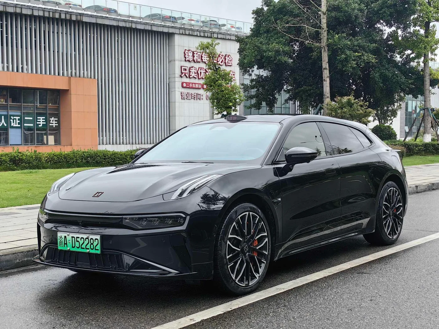 ZEEKR 001