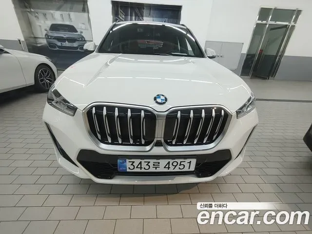 BMW X1 U11
