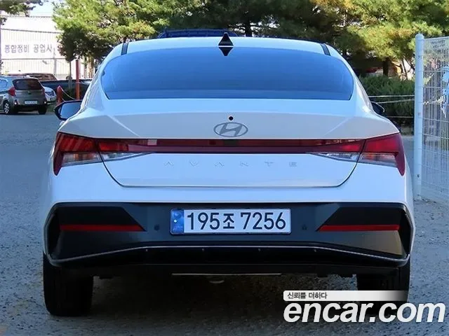 Hyundai Avante CN7, 2024 — фото 4