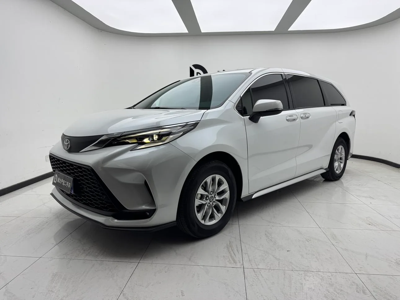 Toyota Gravia