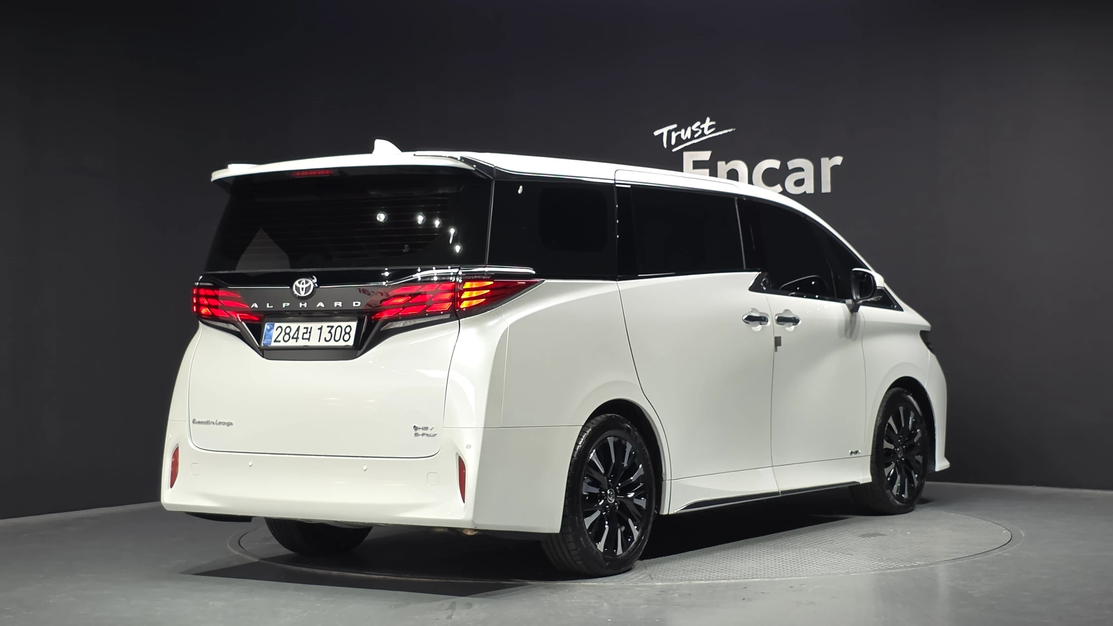 Toyota Alphard Alpad, 2025 — фото 2