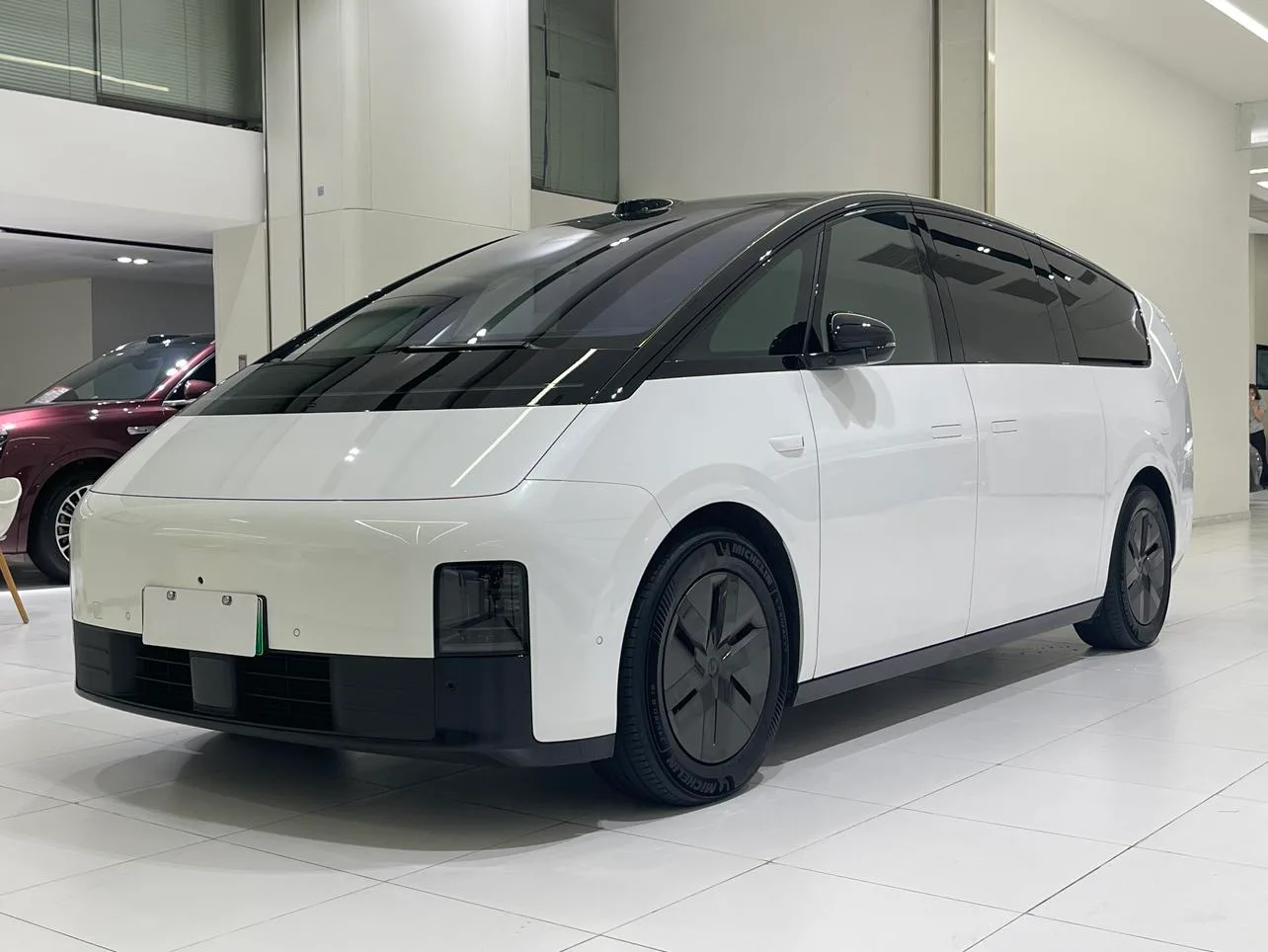 Li Auto Ideal MEGA