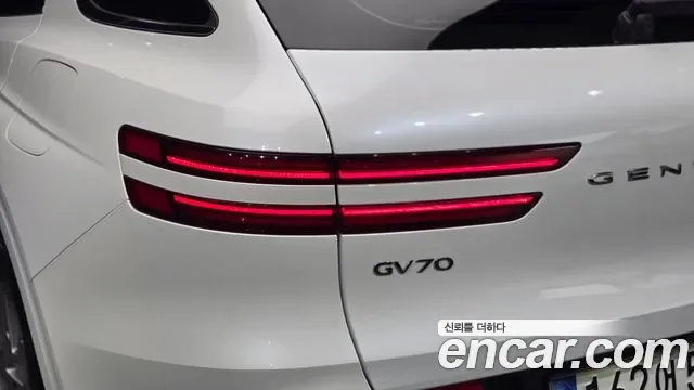 Genesis Gv70, 2024 — фото 23