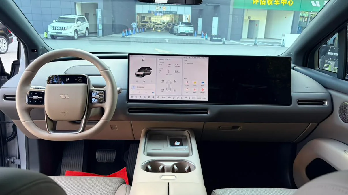 Li Auto ideal i6, 2025 — фото 13
