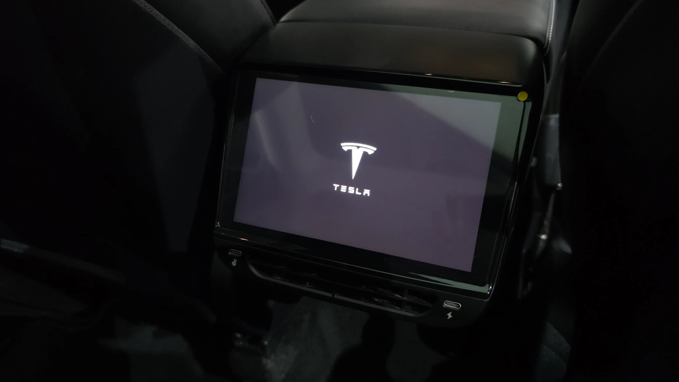 Tesla Model Y, 2022 — фото 30
