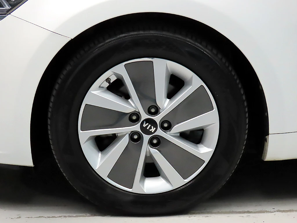 Kia K7 Hybrid, 2017 — фото 20
