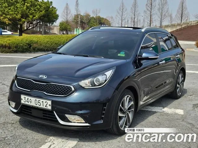 Kia Niro, 2016 — внешний вид автомобиля