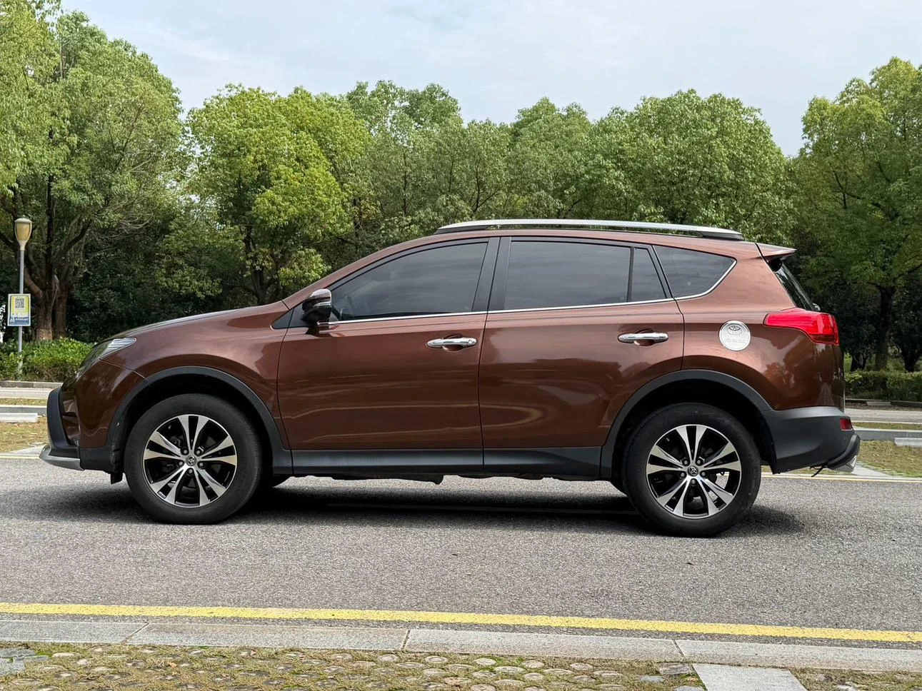 Toyota RAV4 Rongfang, 2015 — фото 15