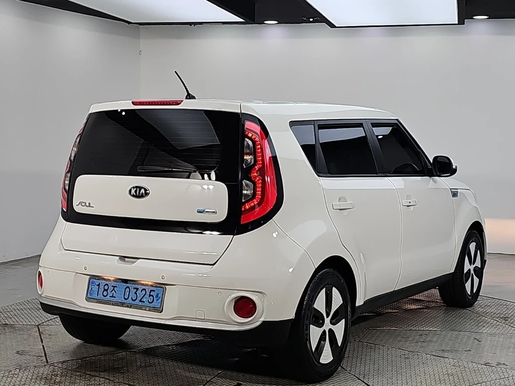 Kia Soul EV, 2017 — фото 4