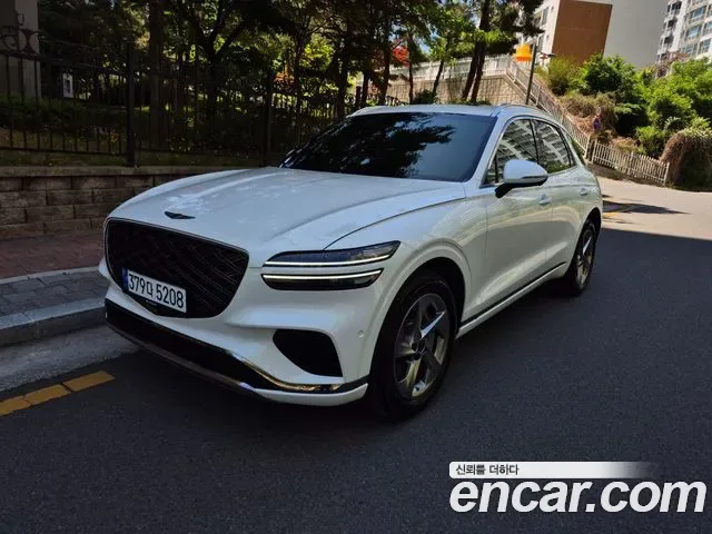 Genesis Gv70